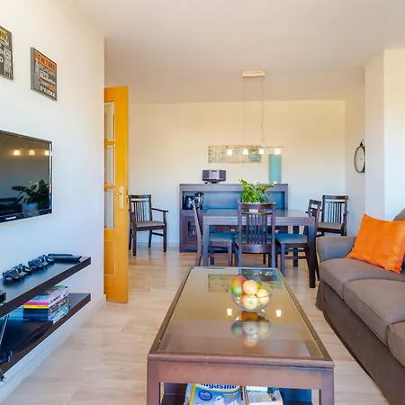 Apartment Fantastic 80m From The Beach!