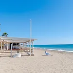 Fantastic 80m From The Beach! * Марбелья