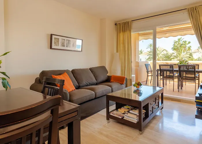 Fantastic 80m From The Beach!